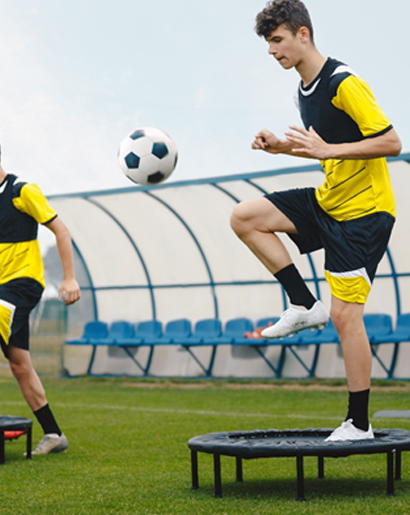 Sports-club-strength-and-condition-training